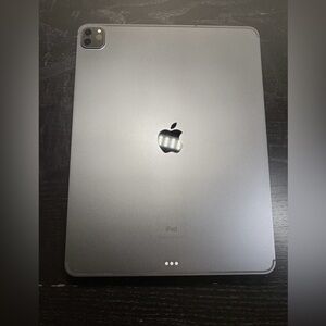 Apple iPad Pro 12.9" 4th Gen. 128GB Space Gray  A2069